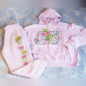 Girls MTV Sweat Outfit